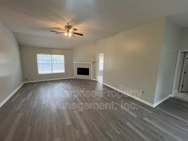 Building Photo - 158 Doris Meadow Cove