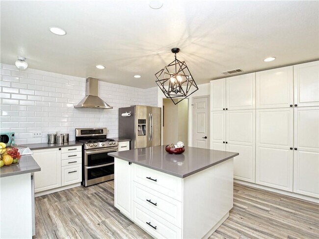 Building Photo - 1107 Hatteras Dr
