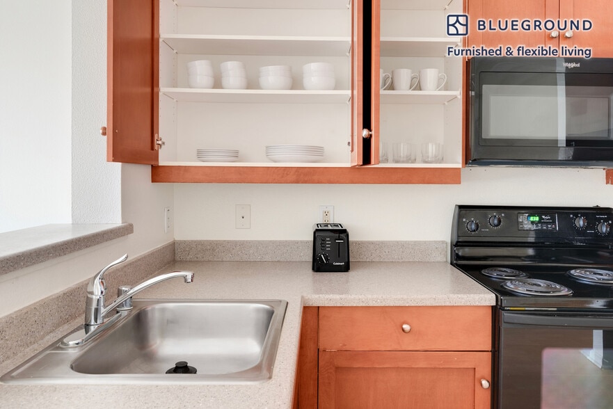 Building Photo - 754 The Alameda