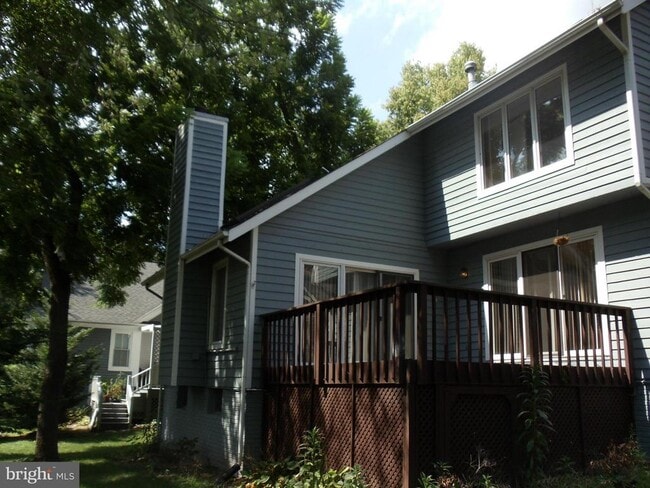 Building Photo - 308 Loudoun St SW