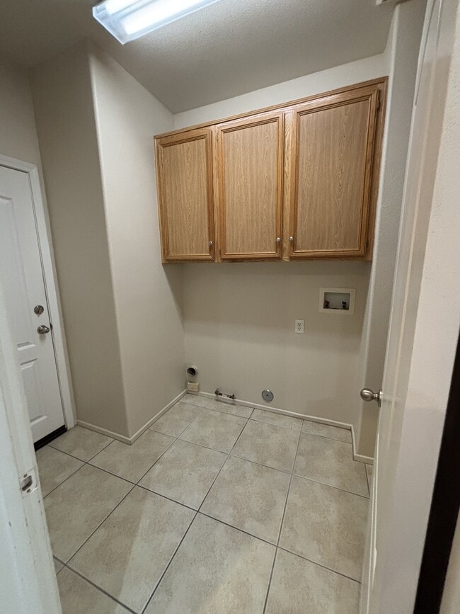 Building Photo - 1854 Andrea Dr