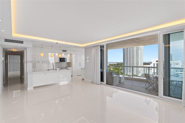 Building Photo - 4201 Collins Ave