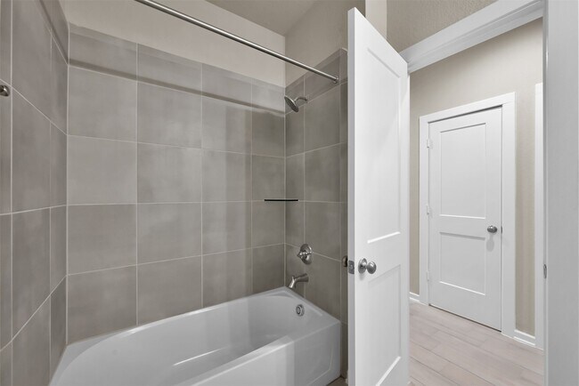 Building Photo - 543 Longleaf Pine Dr