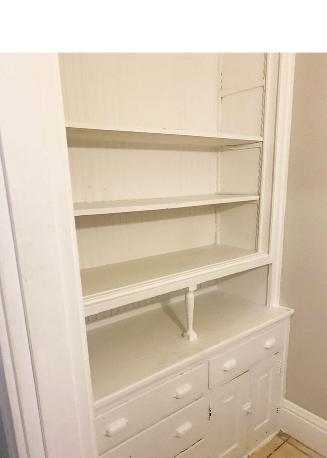 Primary Photo - 3227 Jefferson Ave