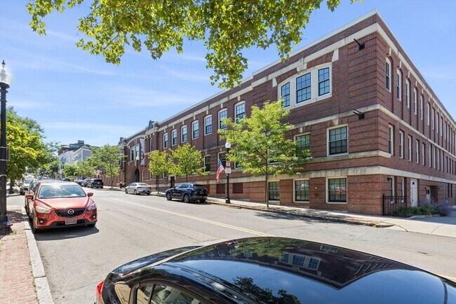 Building Photo - 380 Bunker Hill St