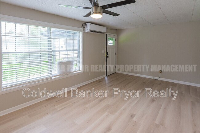 Building Photo - 136 Hickey Cir