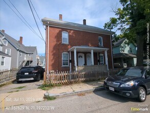 Building Photo - 15 Middle St
