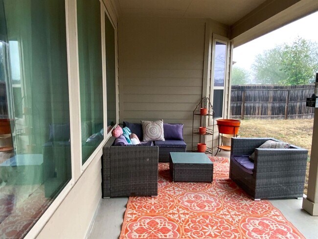 Building Photo - 456 Turning Stone