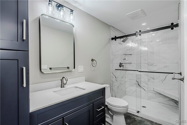 Building Photo - 118a Kirkland Ave