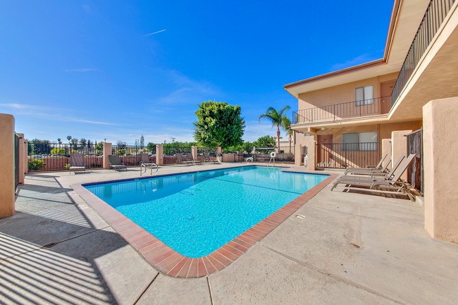 15210 Sherman Way - 15210 Sherman Way Van Nuys CA 91405 | Apartment Finder