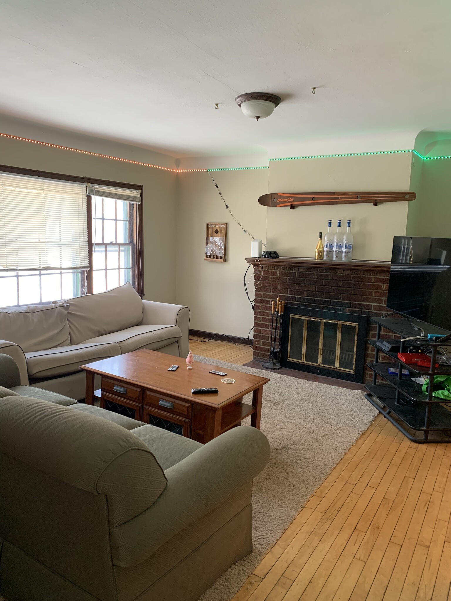 Living Room - 1036 13th Ave SE