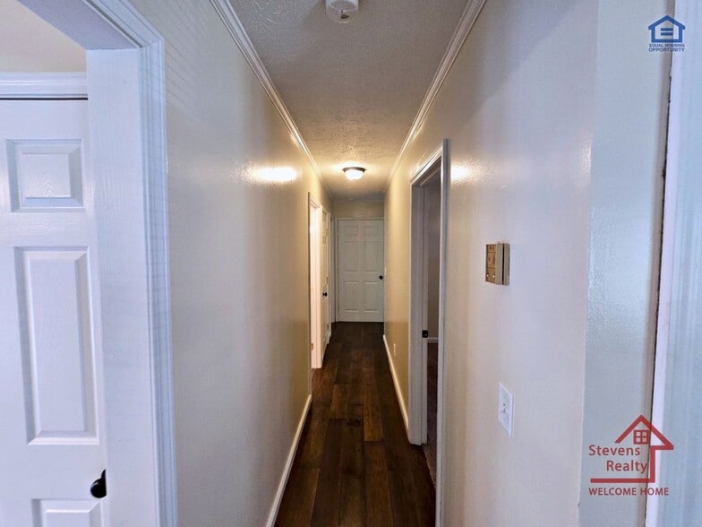 Building Photo - 54 Big Springs Cir