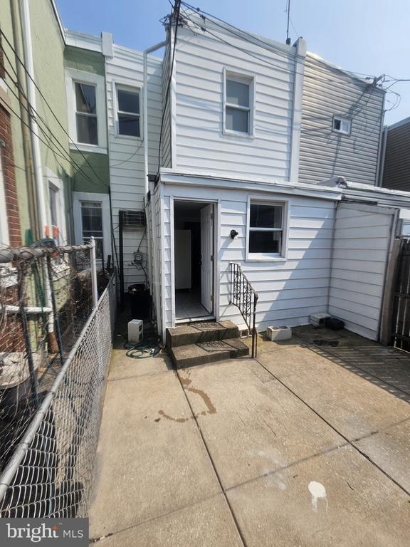 Building Photo - 3114 Livingston St