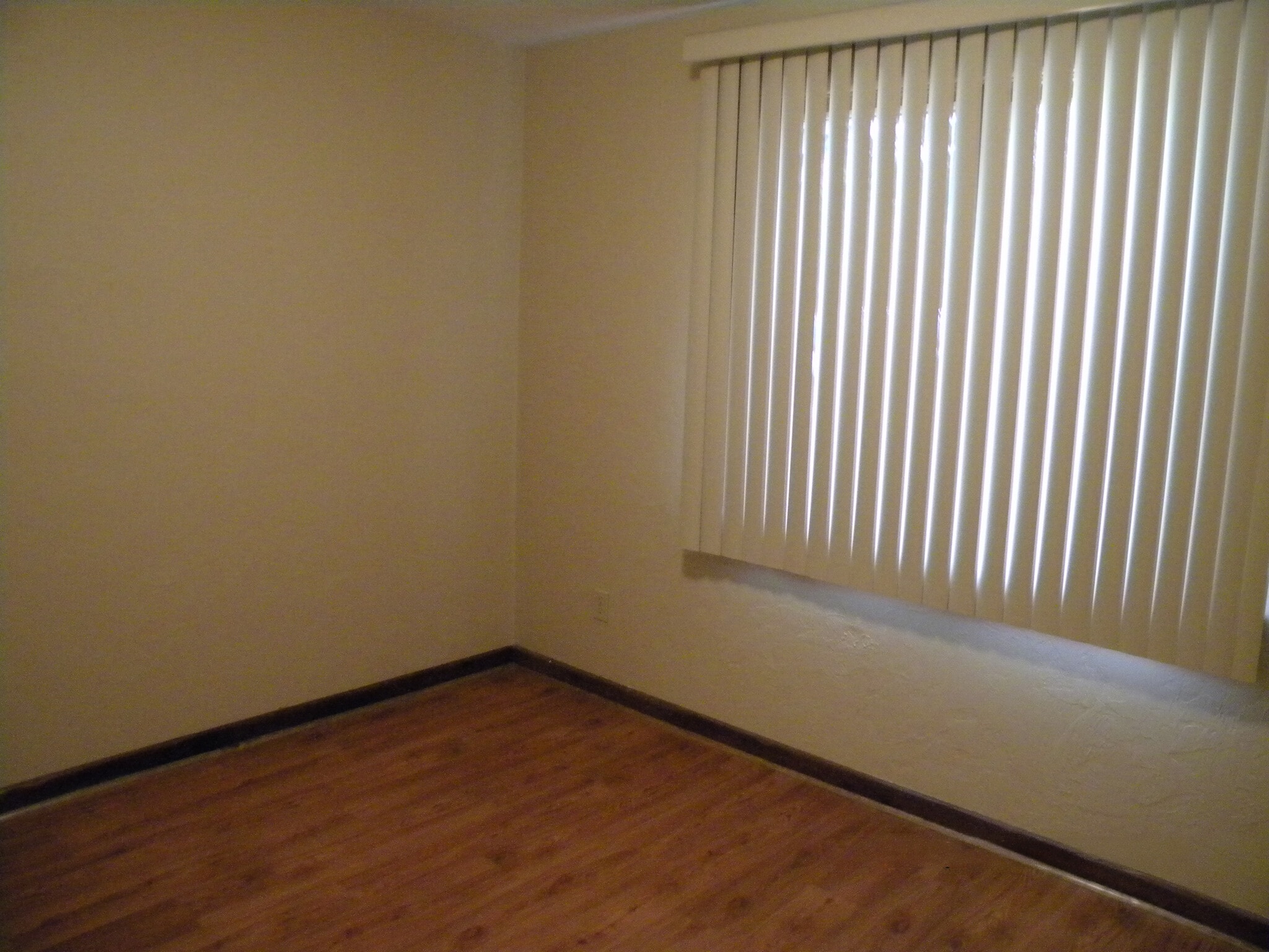 Bedroom - 511 E 3rd St