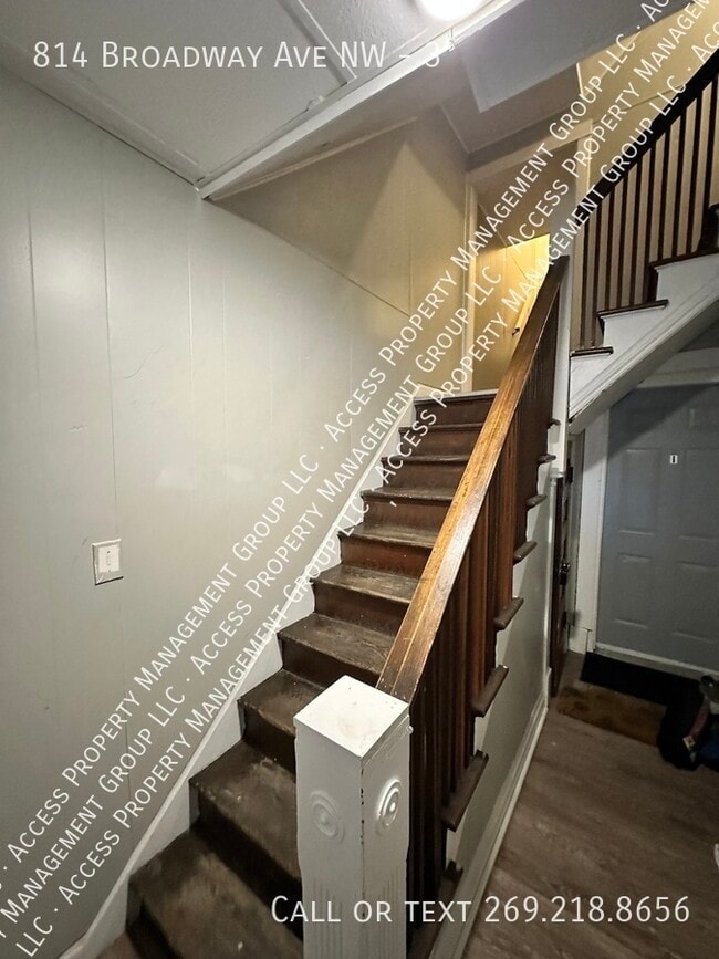 Building Photo - 814 Broadway Ave NW