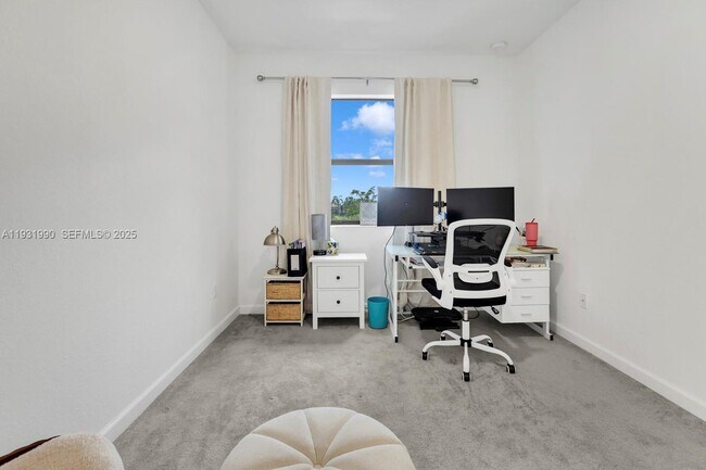 Building Photo - 15953 SW 2nd Pl