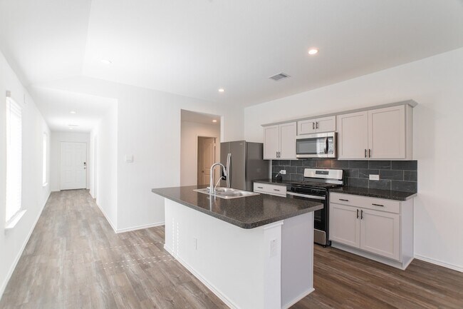 Building Photo - 24314 Pebble Cres Ln