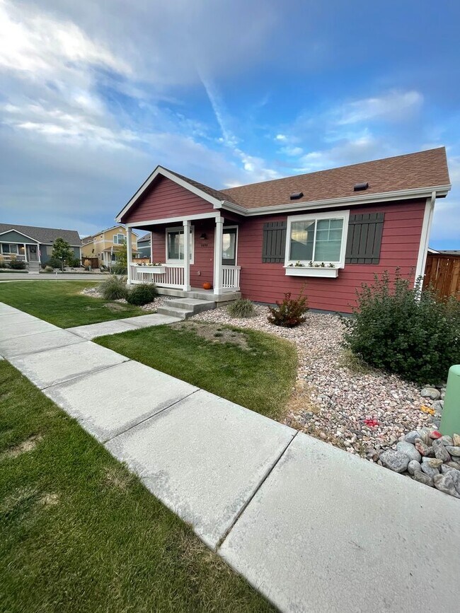 Building Photo - 2B/2B Berthoud Ranch Style Home Built with...