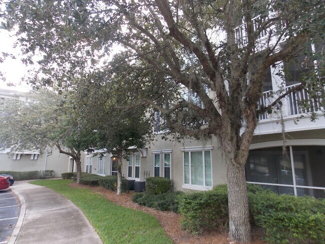 Building Photo - 1001 Monument Rd