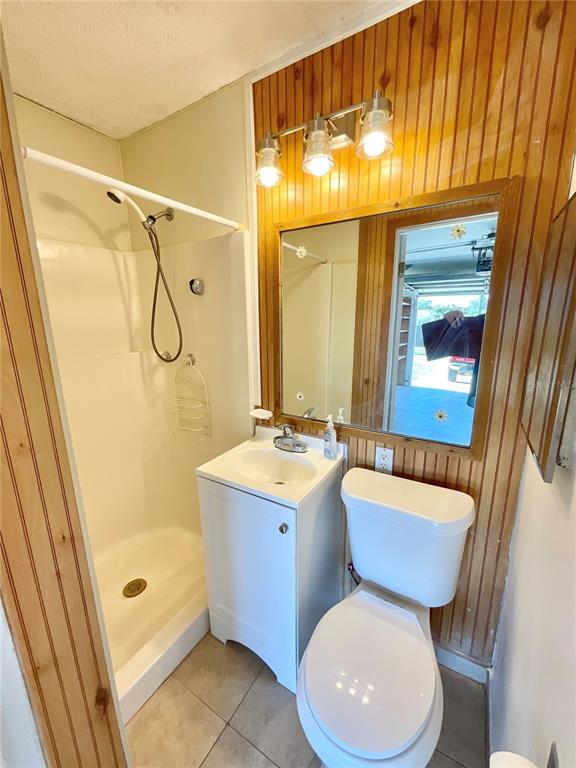 Building Photo - 3127 Corona Dr