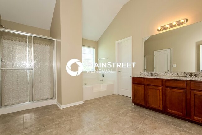 Building Photo - 5563 Martin Ct