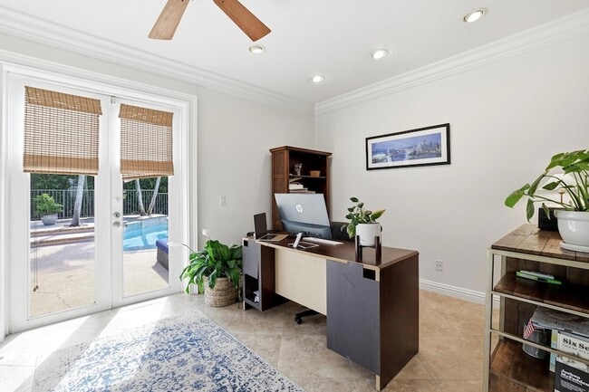 Building Photo - 1350 Pampas Way