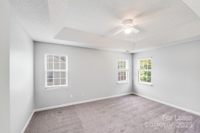 Building Photo - 16024 Kirsten Nicole Rd
