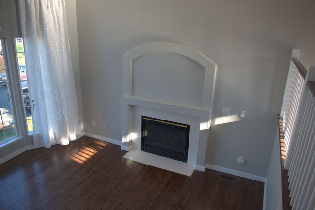 Building Photo - OPEN HOUSE SATURDAY 5/3/25 FROM 1:00-3:00 ...