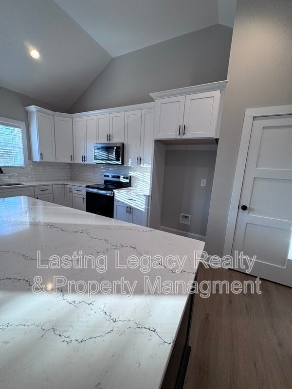 Building Photo - 2566 NC-801