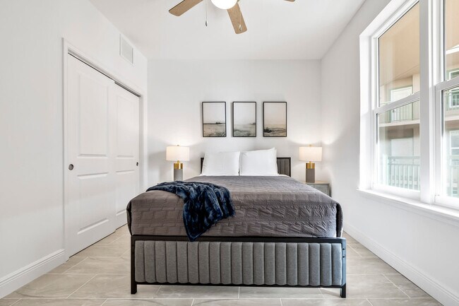 Building Photo - 605 Kemp St