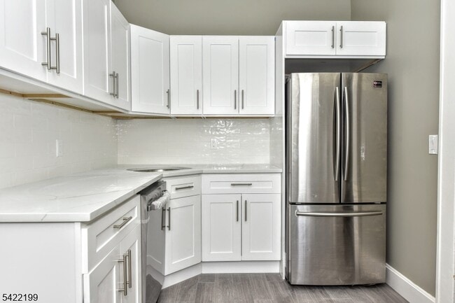 Building Photo - 36 Park Ave