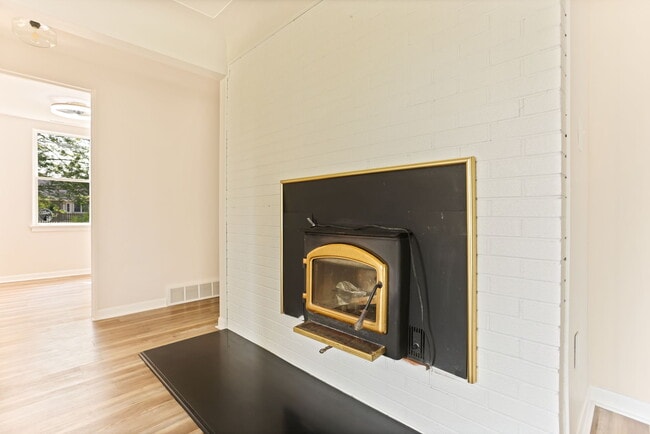 Building Photo - 7925 Otto St