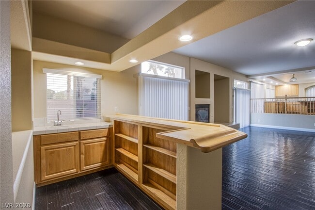 Building Photo - 6637 Coronado Palms Ave