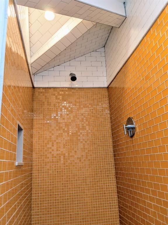 Building Photo - 137 Almy St