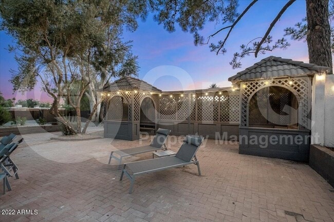 Building Photo - 6149 E Delcoa Ave