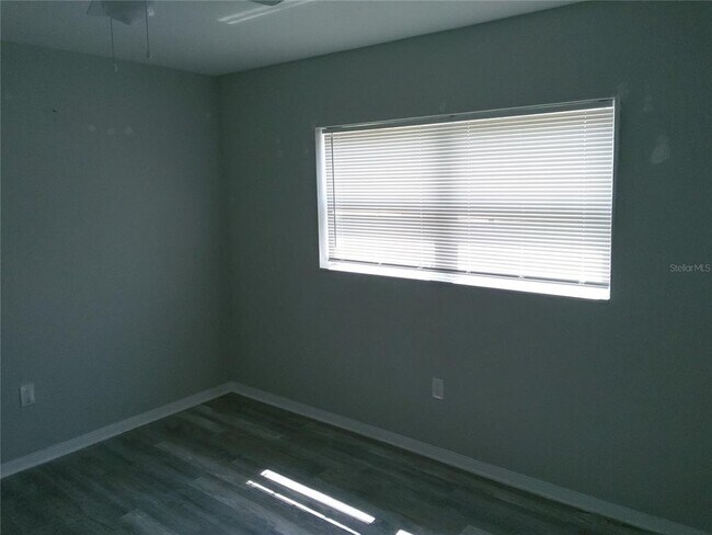 Building Photo - 6041 43rd Ave N