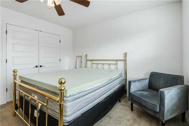 Building Photo - 1299 N Sicily Ln