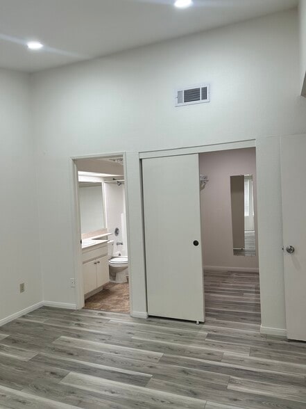 Building Photo - 795 Brookstone Rd
