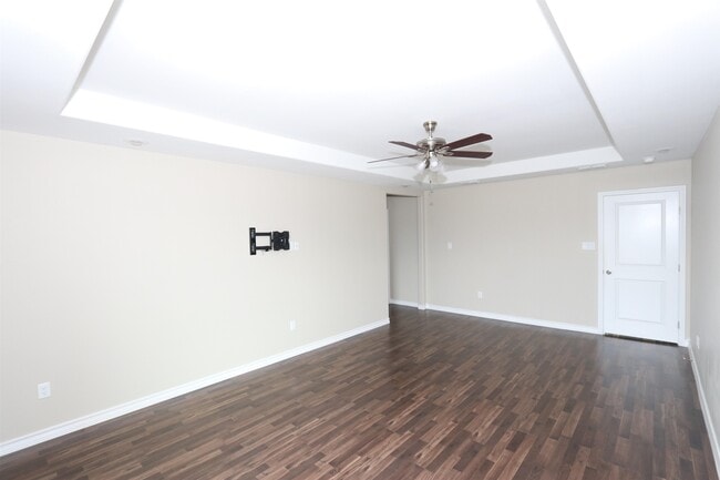 Building Photo - 7964 Elka Lp
