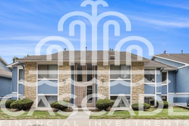 Building Photo - 8143 Holmes St