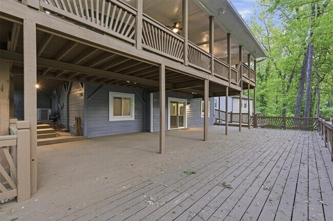 Building Photo - 9485 Martin Rd