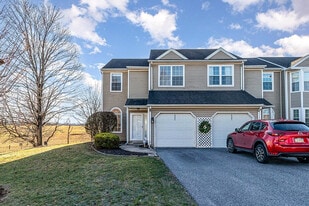 Building Photo - 6280 Spring Knoll Dr