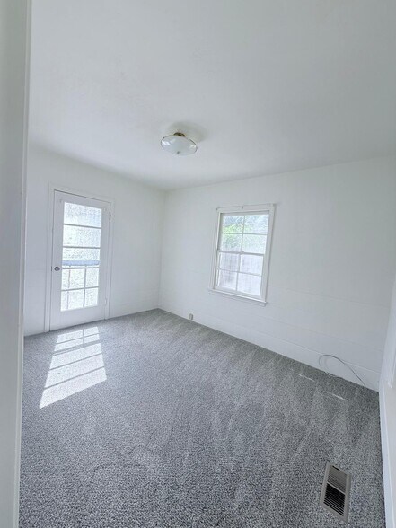 Bedroom #3 - 800 Cordilleras Ave