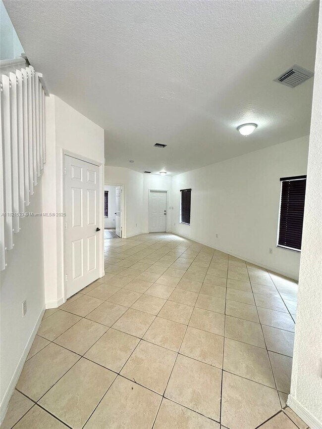 Building Photo - 8463 NW 107th Path