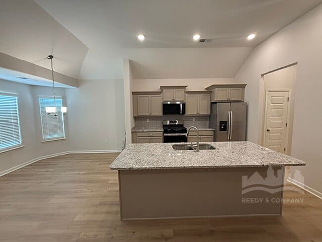 Building Photo - 340 Chestnut Rdg Cv