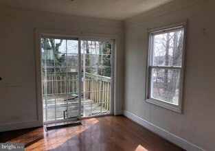 Building Photo - 46695 Yorktown Rd