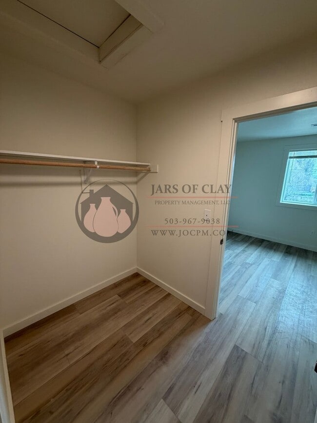 Building Photo - Dover Duplex 2025-1754