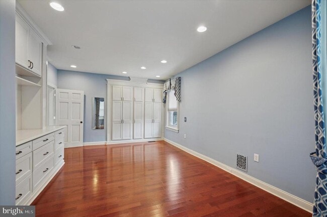 Building Photo - 121 Upland Terrace