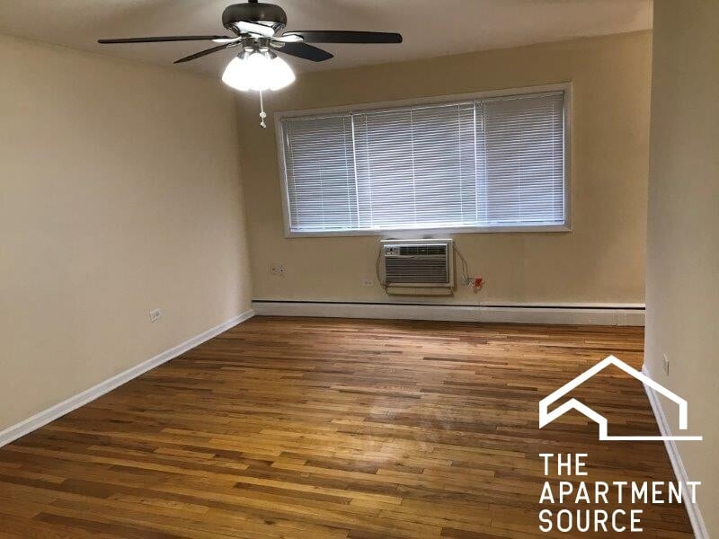 Building Photo - 1630 W Estes Ave