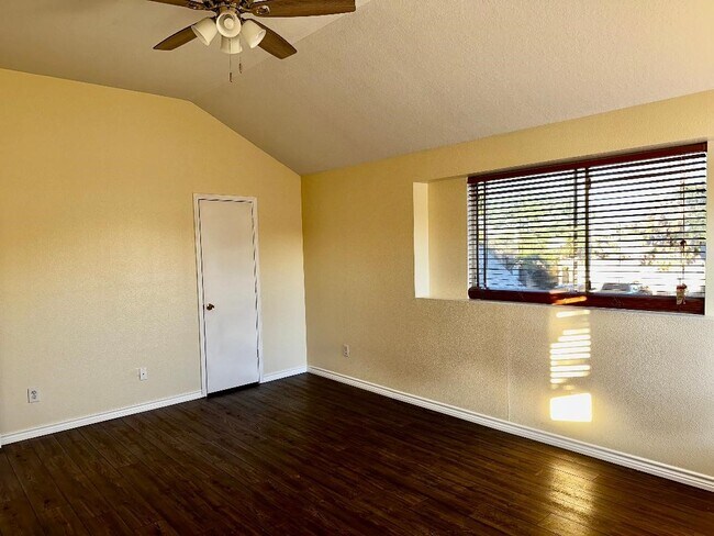 Building Photo - 1375 Hitchin Ln